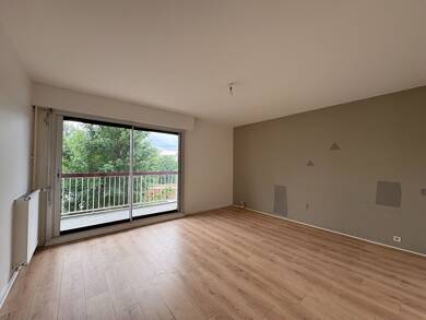 Appartement à vendre 189 000 € 3 pièces 2 chambres 63 m² Étage 2/5 Auguste Geneviève-Benoît Malon Livry Gargan 93190