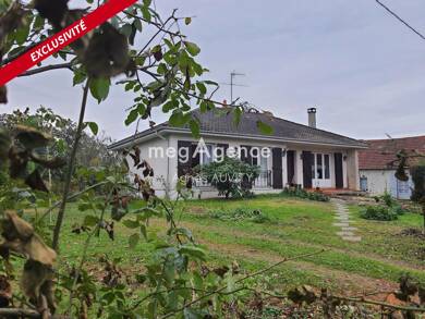 Maison de plain-pied à vendre 159 000 € 4 pièces 3 chambres 100 m² 2 189 m² de terrain Saint-Bonnet-de-Four 03390