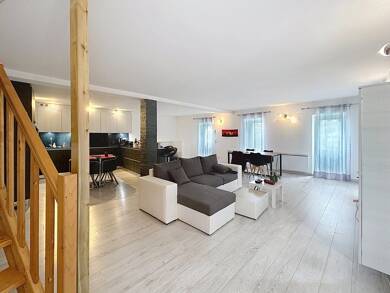 Appartement à louer 1 615 € 4 pièces 3 chambres 93 m² RDC Bonne 74380