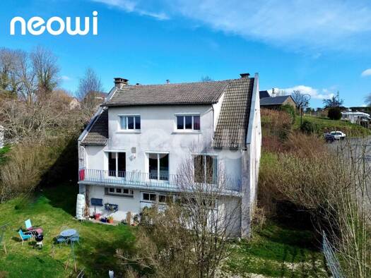 Maison à vendre 198 000 € 5 pièces 6 chambres 185,1 m² 1 693 m² de terrain Saint-Illide 15310