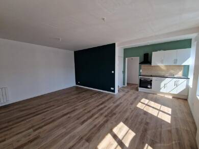 Appartement à louer 550 € 2 pièces 1 chambre 59 m² 1er étage La Loupe 28240