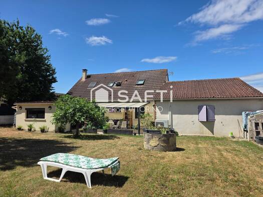 Maison à vendre 279 000 € 9 pièces 7 chambres 166 m² 924 m² de terrain Montereau-Fault-Yonne 77130