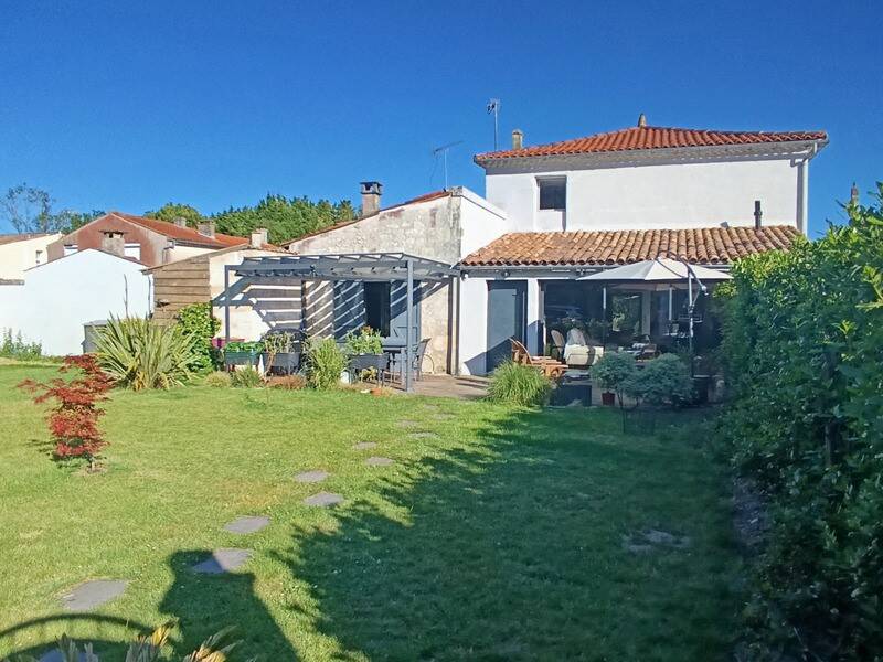 Maison à vendre, 153m², CHENAC SAINT SEURIN D'UZET