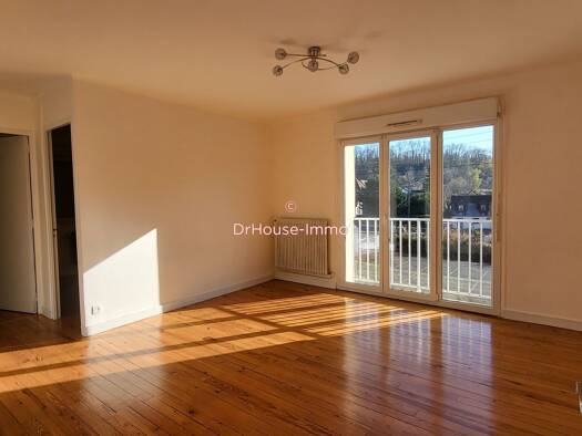 Appartement à vendre 115 000 € 4 pièces 3 chambres 59,95 m² Étage 1/3 Palente - Orchamps - La Combe Saragosse Besançon 25000