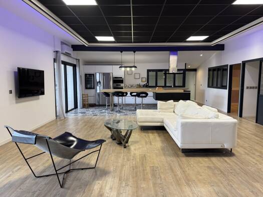 Duplex à louer 1 350 € 5 pièces 4 chambres 200 m² RDC Mauzac 31410