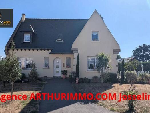 Maison à vendre 315 000 € 5 pièces 4 chambres 152 m² 1 400 m² de terrain Ploërmel 56800