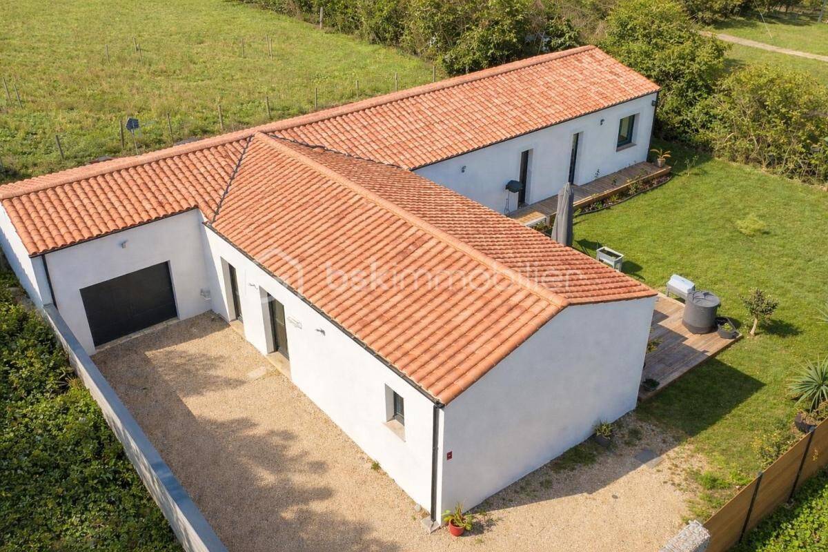 Maison à vendre, 138m², SURGERES
