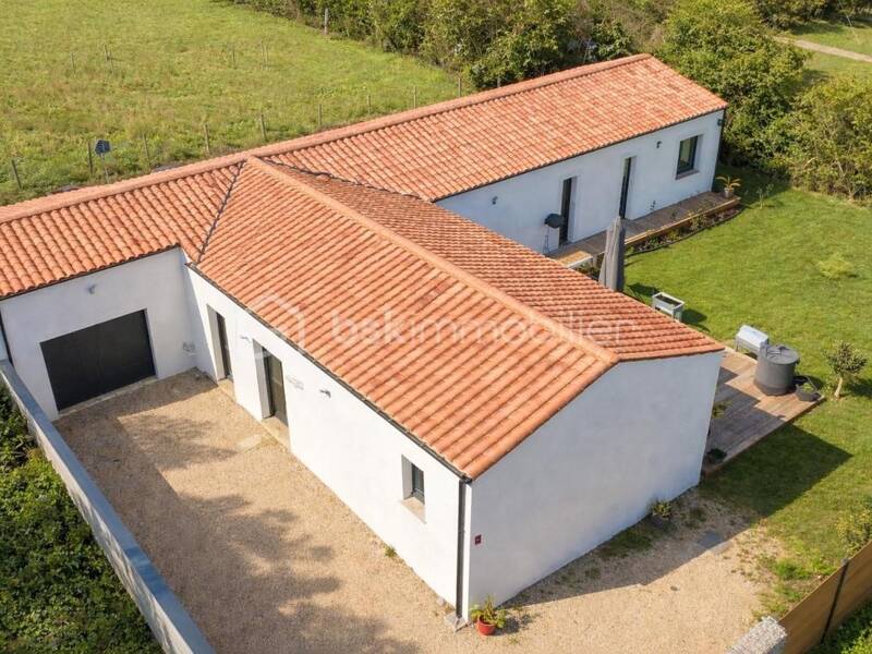 Maison à vendre, 138m², SURGERES