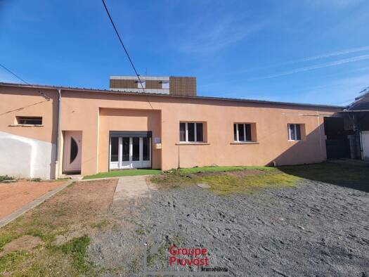 Maison de ville à vendre 120 000 € 4 pièces 3 chambres 115 m² Roanne 42300