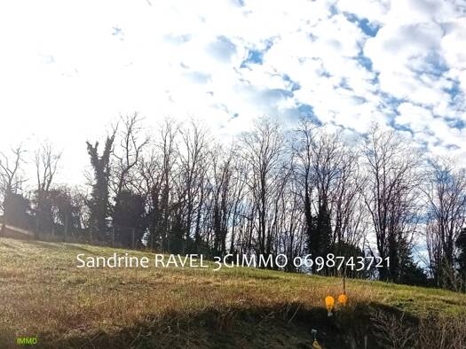 Terrain constructible à vendre 128 250 € 698 m² de terrain Veyre-Monton 63960