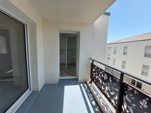 Appartement à louer 641 € 3 pièces 2 chambres 70,8 m² Étage 2/2 Sud Les Sables-d'Olonne 85340