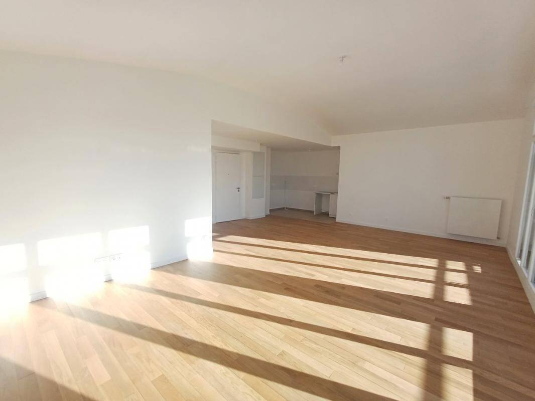 Maison à louer, 102m², COURBEVOIE
