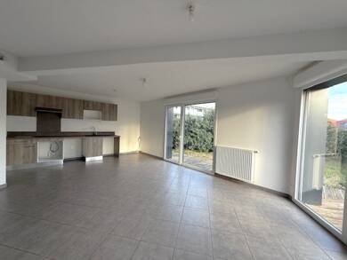 Maison à louer 1 110 € 5 pièces 4 chambres 115 m² Cornebarrieu 31700