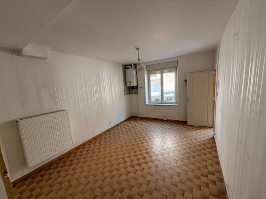 Maison à vendre 79 000 € 4 pièces 2 chambres 57,6 m² Centre Ville Pont-à-Mousson 54700