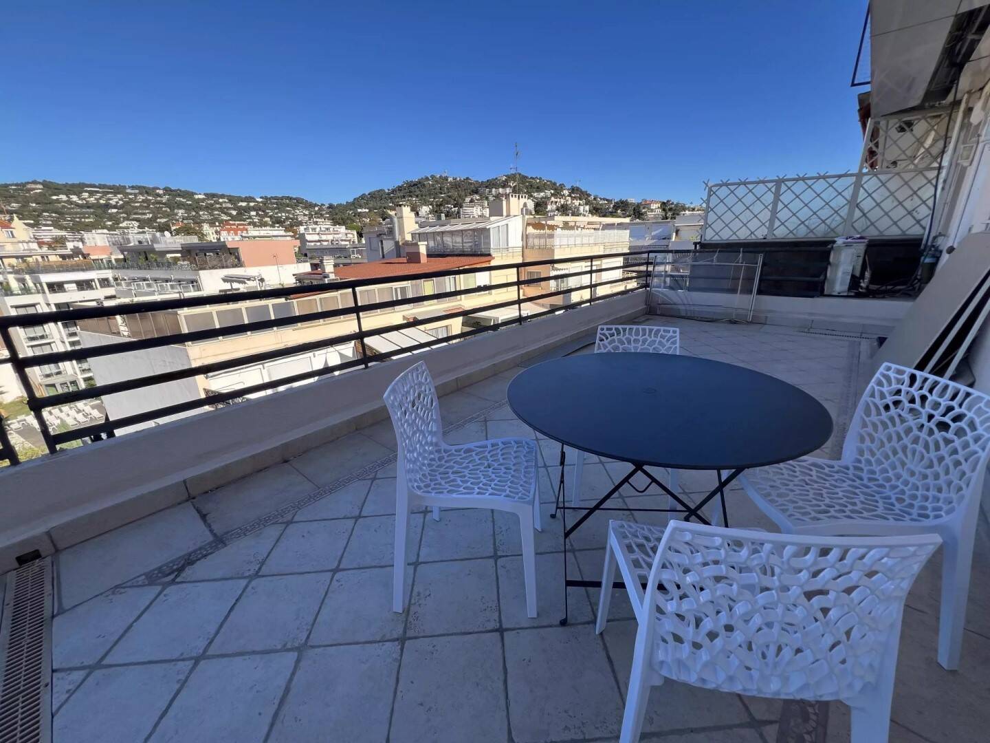 Maison à louer, 51m², CANNES