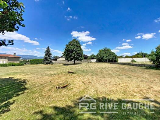 Terrain constructible à vendre 126 000 € 830 m² de terrain Salaise-sur-Sanne 38150