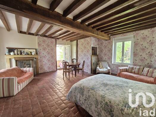 Maison à vendre 144 000 € 6 pièces 4 chambres 150 m² 1 330 m² de terrain Lucy-sur-Yonne 89480