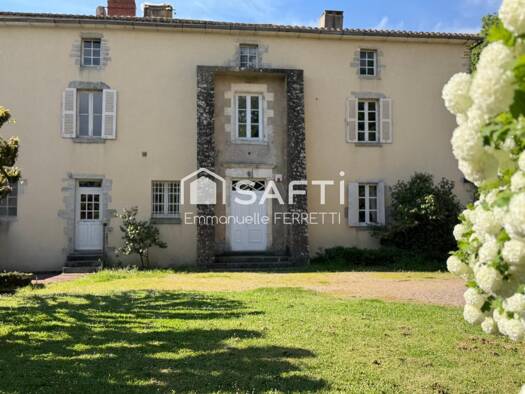 Demeure à vendre 1 280 000 € 11 pièces 8 chambres 465 m² 8 254 m² de terrain Agglomeration-Nord Est Talmont-Saint-Hilaire 85440