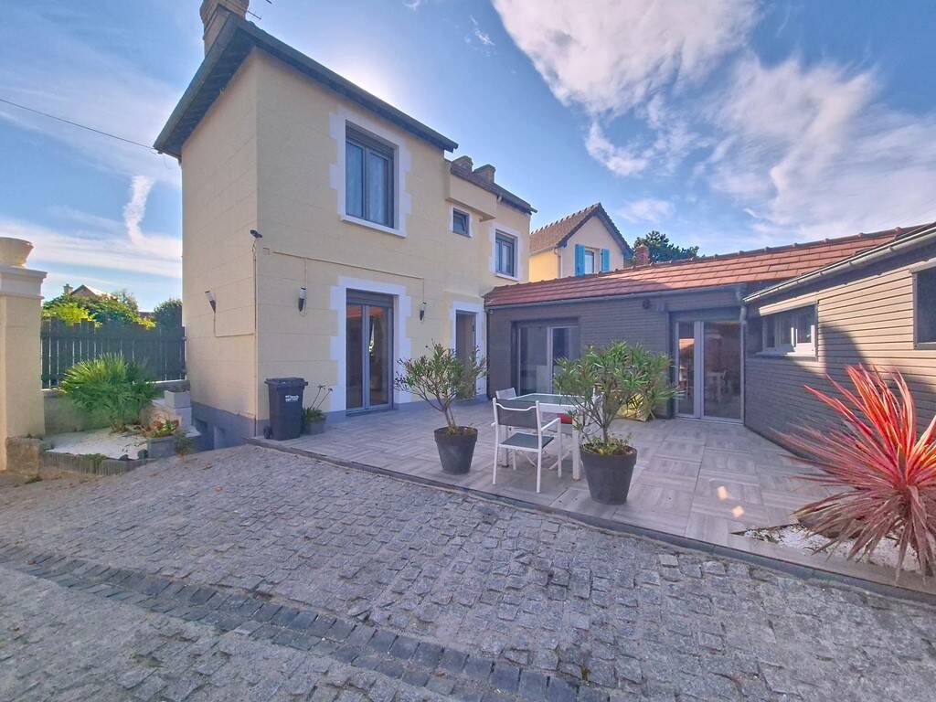 Maison à vendre, 122m², LUC SUR MER