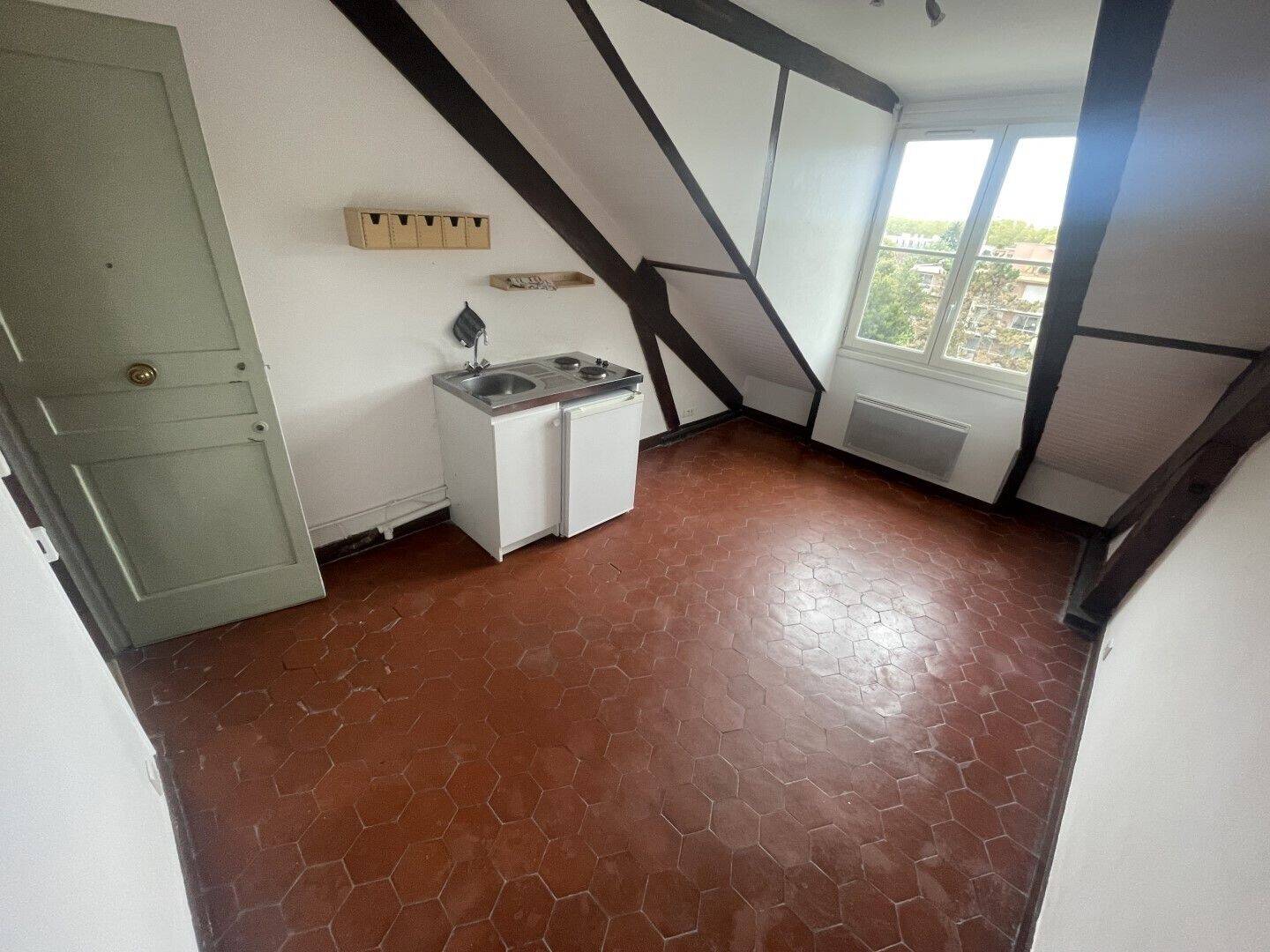 Maison à louer, 10m², VERSAILLES