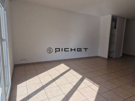 Duplex à vendre 299 500 € 4 pièces 3 chambres 90 m² Étage 2/2 Centre Ville Gujan-Mestras 33470