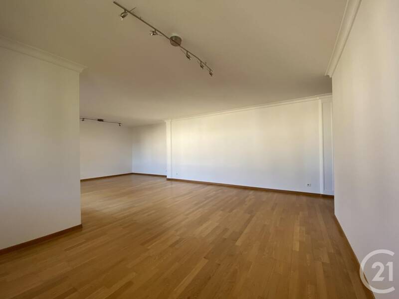 Maison à louer, 139m², SAINT JULIEN EN GENEVOIS