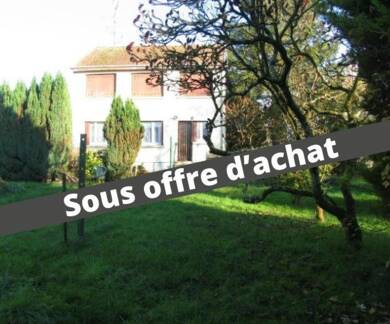 Maison à vendre 136 500 € 6 pièces 4 chambres 100 m² 1 562 m² de terrain Douzy 08140