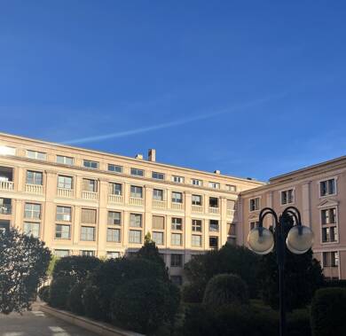 Local commercial avec bail commercial 30 996 € 95 m² de surface de vente Aix en Provence 13100