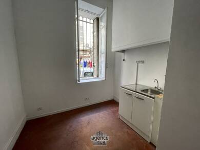 Appartement à louer 580 € 2 pièces 1 chambre 32 m² RDC/4 Marseille 2ème 13002