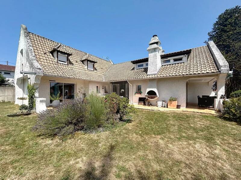 Maison à vendre, 207m², LANNEMEZAN