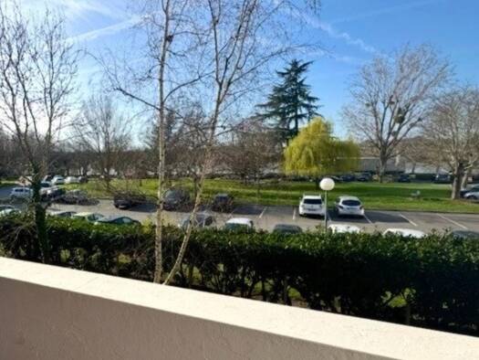 Appartement à vendre 264 000 € 4 pièces 3 chambres 82 m² Étage 1/3 Gare Poissy 78300