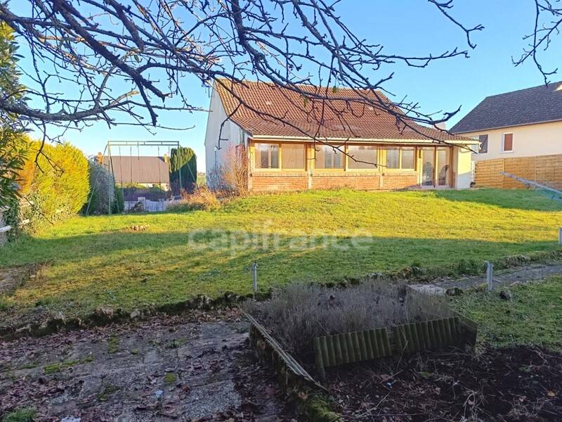 Maison à vendre, 114m², LAROCHE SAINT CYDROINE