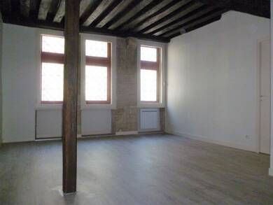 Appartement à louer 509 € 3 pièces 2 chambres 55 m² 2ème étage Bourgogne-Pasteur Orléans 45000
