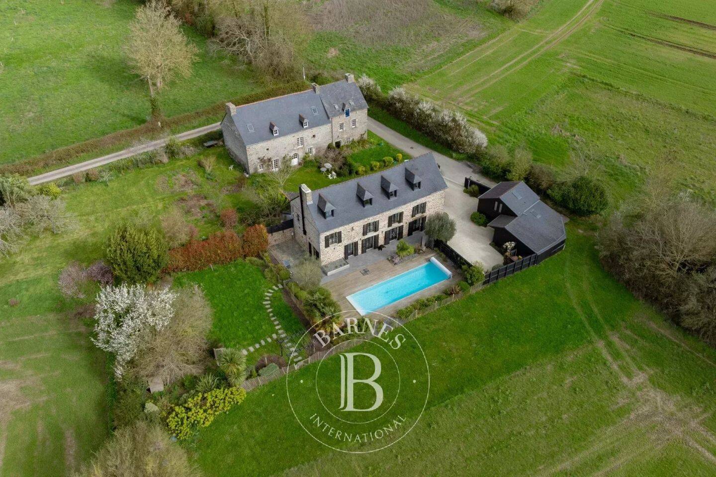 Maison à vendre, 240m², PLOUER SUR RANCE