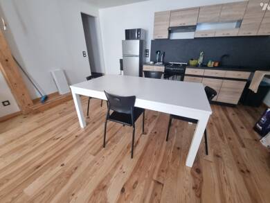 Maison à louer 810 € 5 pièces 3 chambres 130 m² Cazeres 31220