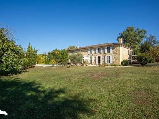 Maison à vendre 999 990 € 9 pièces 4 chambres 275 m² 5 300 m² de terrain Camblanes et Meynac 33360