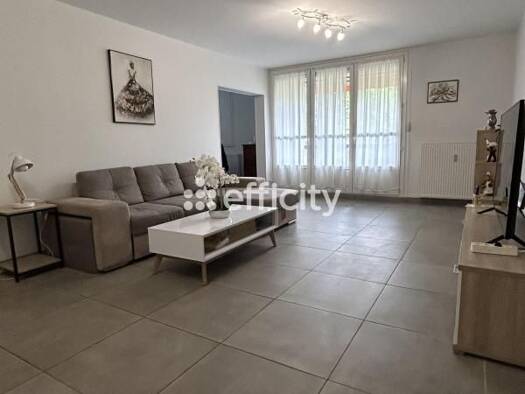 Appartement à vendre 200 000 € 5 pièces 2 chambres 82,01 m² Étage 3/9 Estressin Vienne 38200