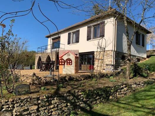Maison à vendre 229 000 € 5 pièces 3 chambres 110 m² 2 706 m² de terrain Épernon 28230