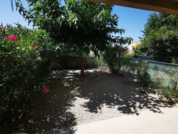 Appartement à vendre 185 000 € 2 pièces 1 chambre 47 m² RDC Centre Ancien Pertuis 84120