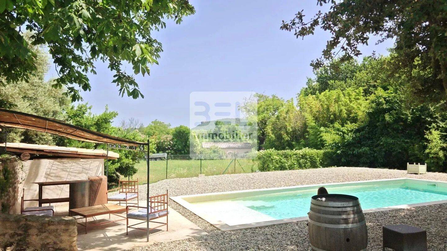 Maison à vendre, 212m², SUZE LA ROUSSE