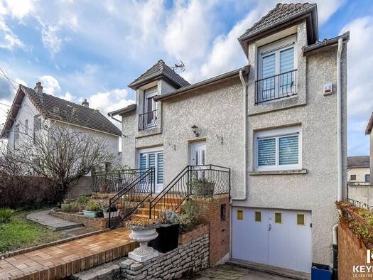 Maison à vendre 314 000 € 6 pièces 4 chambres 115 m² 401 m² de terrain Centre Ville Goussainville 95190