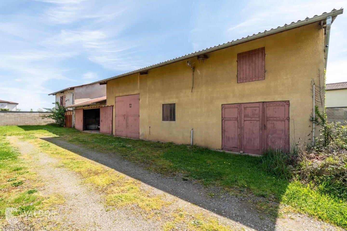 Maison à vendre, 310m², SAINT GEORGES DE RENEINS