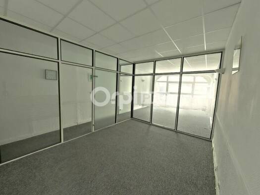 Espace bureau à louer 1 130 € 51 m² de bureaux divisible jusqu'à 51 m² Lille 59000