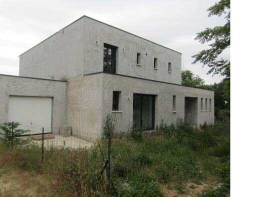 Villa à vendre 465 000 € 6 pièces 4 chambres 220 m² 1 221 m² de terrain Donzère 26290