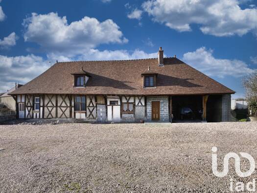 Maison à vendre 118 000 € 3 pièces 1 chambre 55 m² 1 825 m² de terrain Monétay-sur-Loire 03470