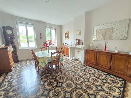 Maison à vendre 157 400 € 8 pièces 4 chambres 130 m² 122 m² de terrain Le Centre Ville Somain 59490