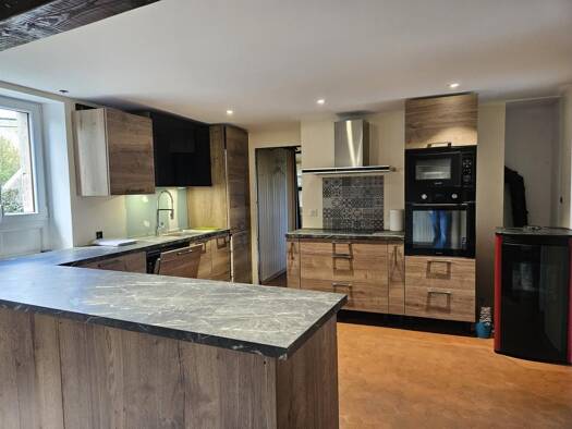 Maison de ville à vendre 99 000 € 4 pièces 3 chambres 84,02 m² 330 m² de terrain Saint-Yrieix-les-Bois 23150