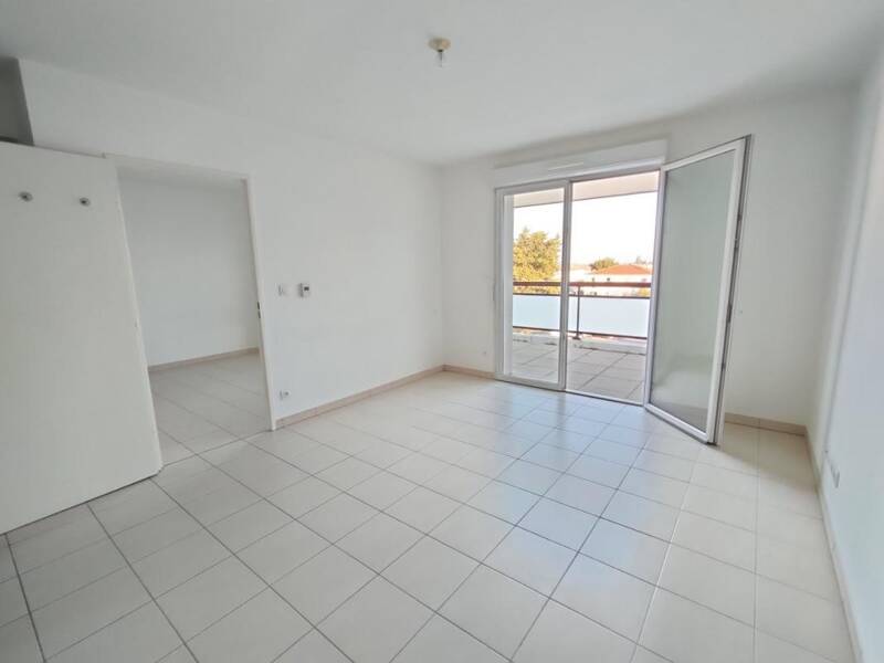 Maison à louer, 43m², CHATEAUNEUF LES MARTIGUES