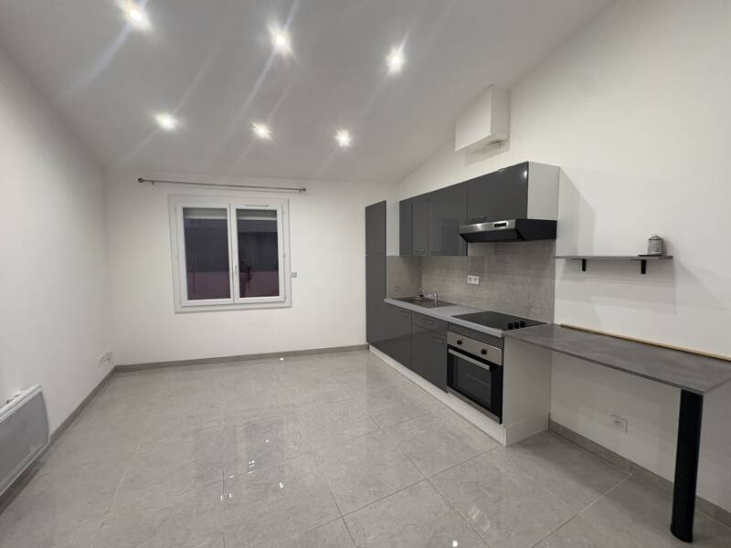 Maison à louer, 41m², MARSEILLE 12E