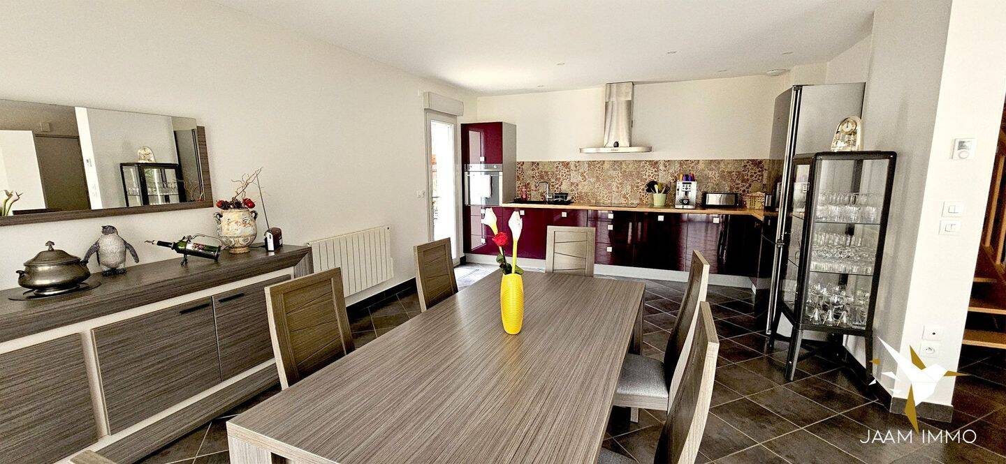 Maison à vendre, 109m², SAINT GEORGES DE RENEINS